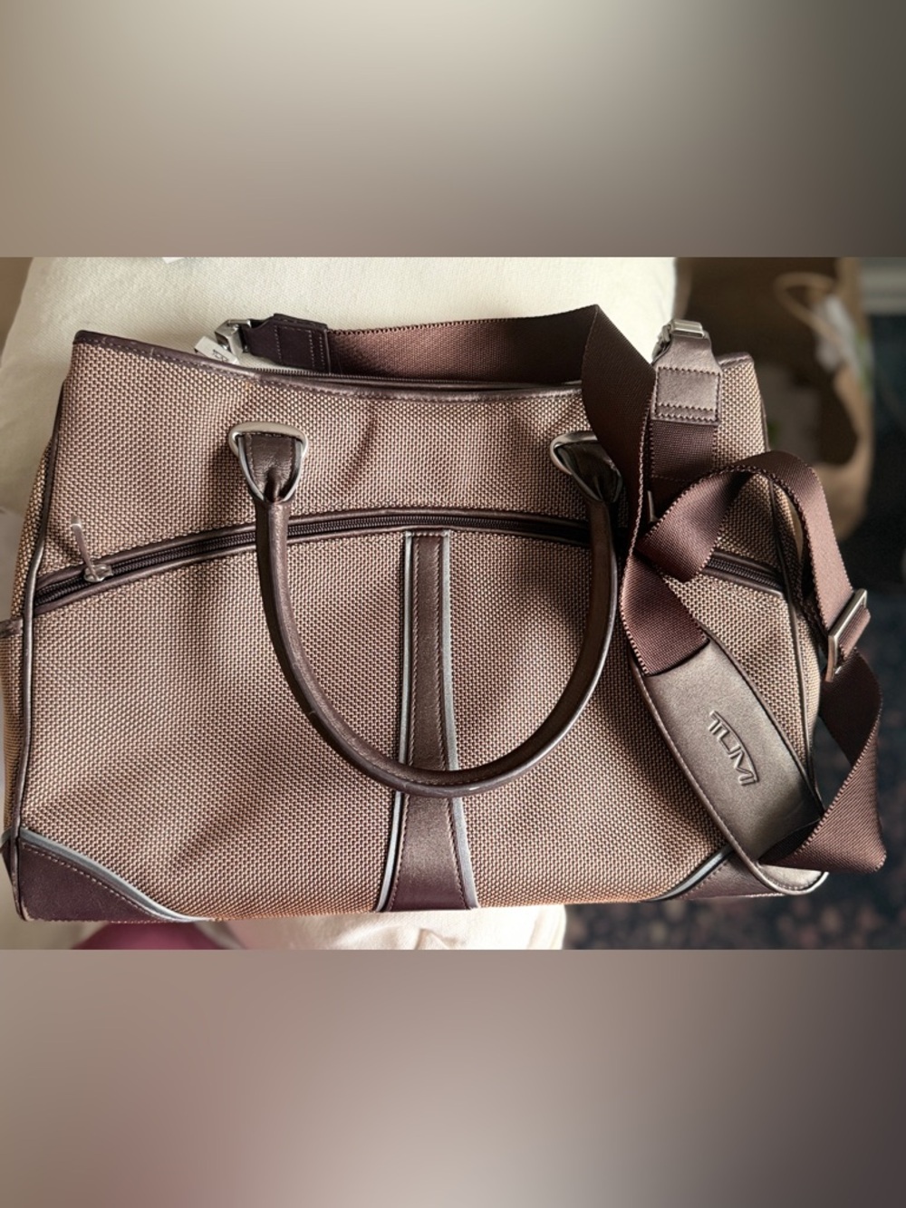 TUMI Executive Travel Commuter Bag w/original removable TUMI accessory pouch - Picture 8 of 16